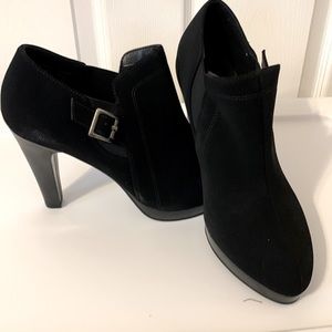 Fioni Black Suede Boots Size 9 W with Silver buckle and 4 1/2 inch heel.
